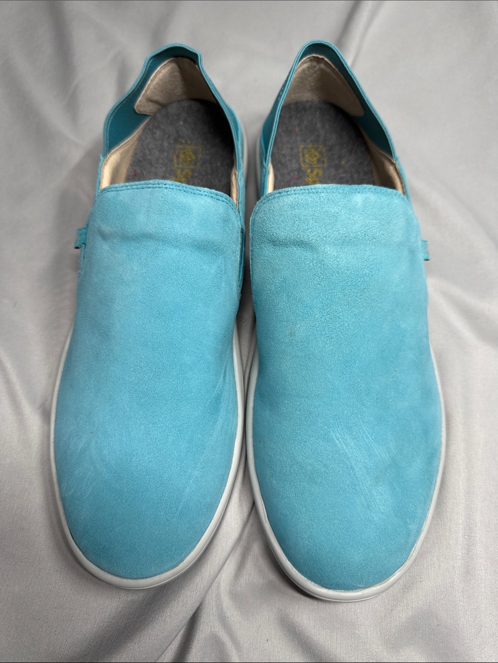 Women's Slip-On Suede Flats in Aqua Blue